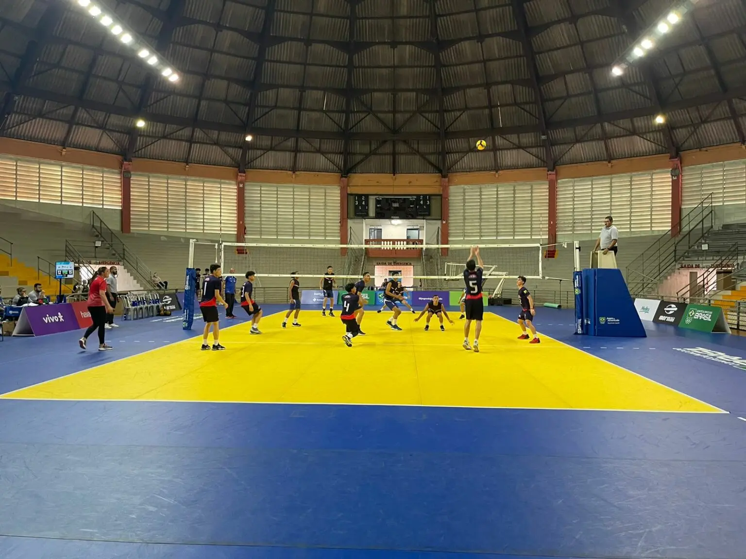 Equipe masculina de vôlei do Acre estreia com vitória nos Jogos da Juventude
