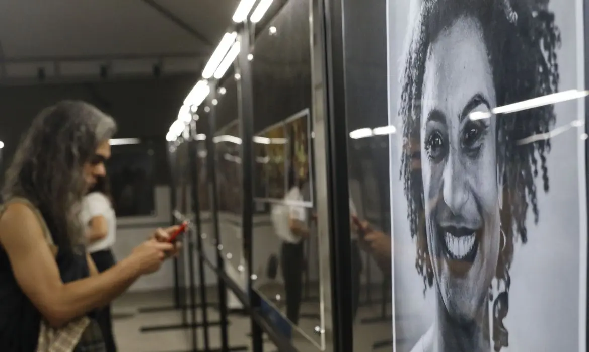 Ato no Rio lembra os 2 mil dias sem solução para o caso Marielle