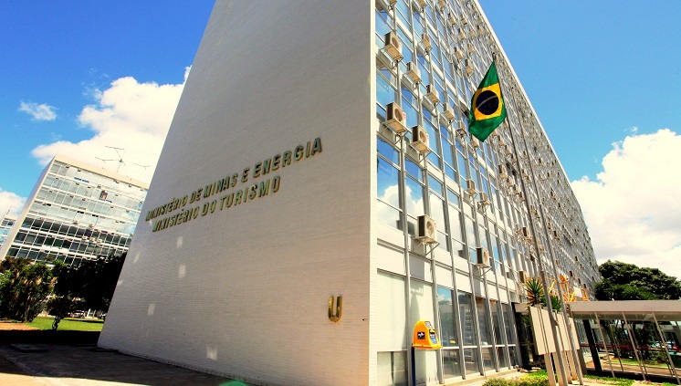 Concurso Ministério do Turismo: pedido de edital para 50 vagas; confira!