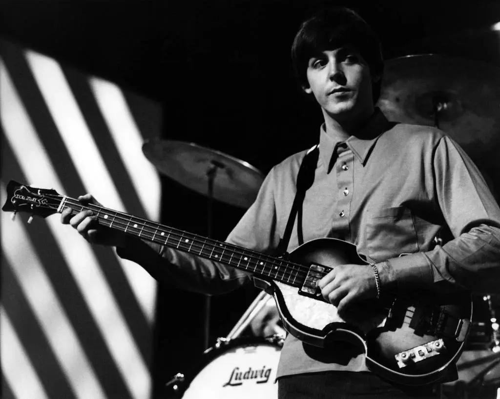 Paul McCartney: fãs tentam encontrar baixo desaparecido do cantor