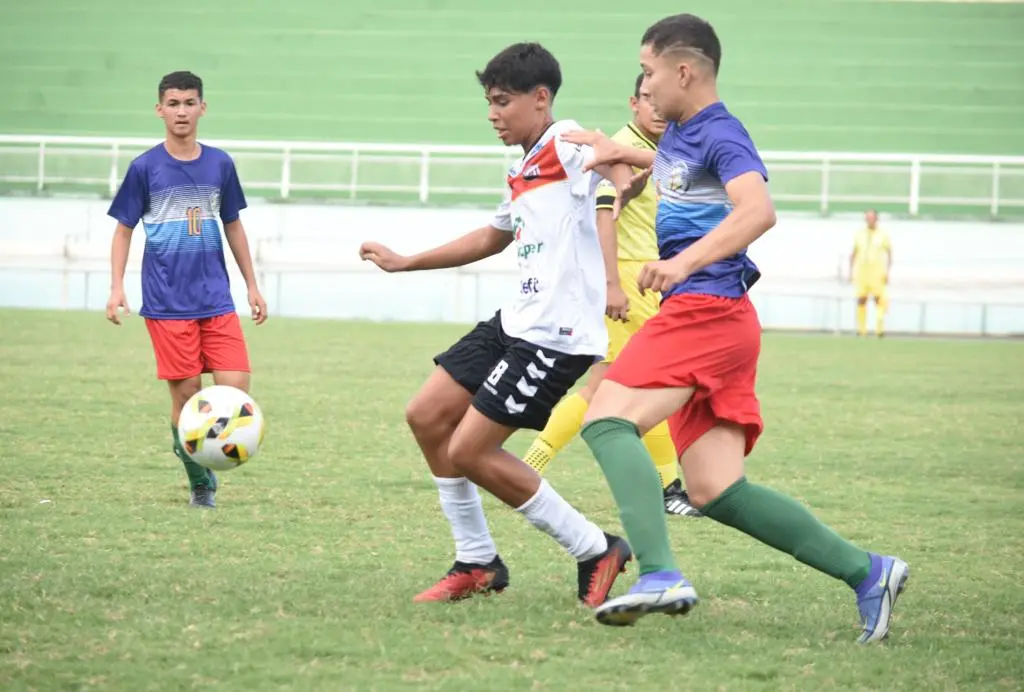 Recriança e Santa Cruz vencem no Campeonato Estadual no Florestão