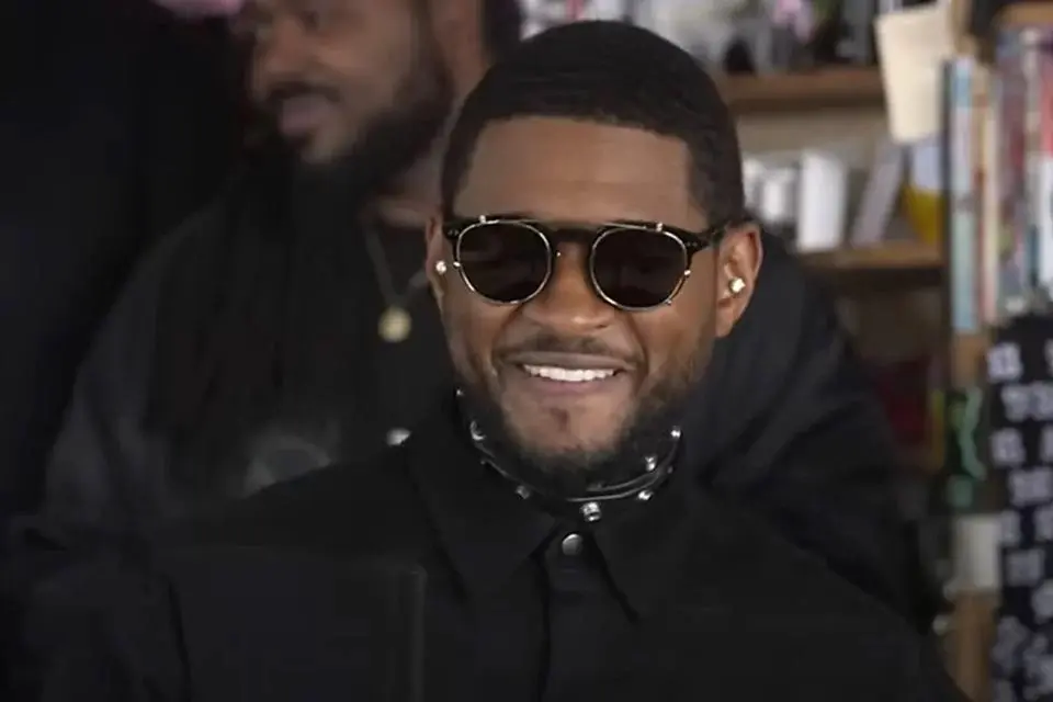Usher será a atração principal do intervalo do Super Bowl em 2024