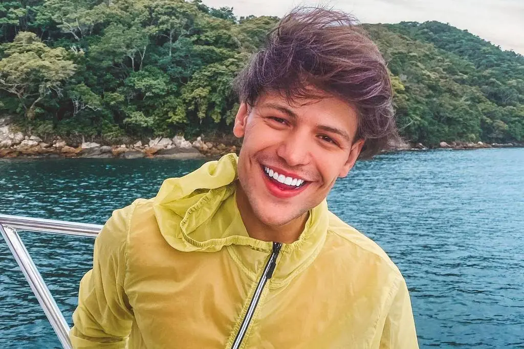 Saulo Poncio é internado na UTI com dores no tórax