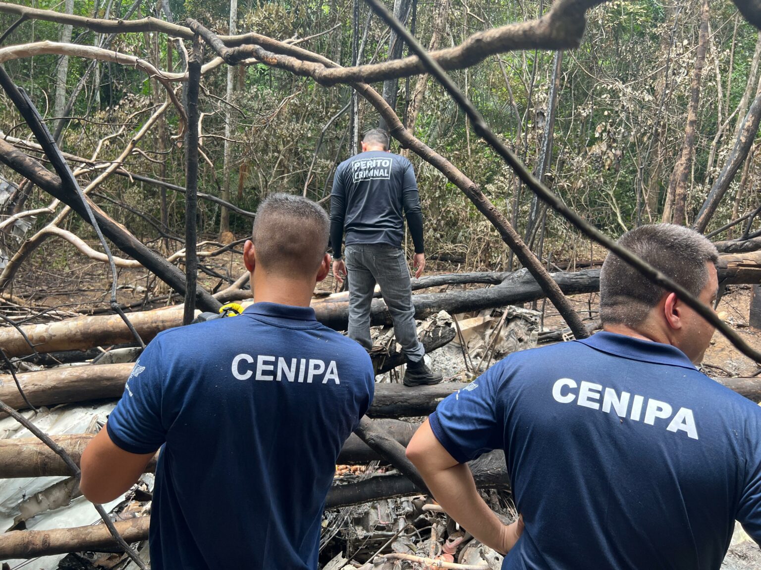 Especialistas chegam ao Acre para investigar acidente aéreo e contam com colaboração da Polícia Civil