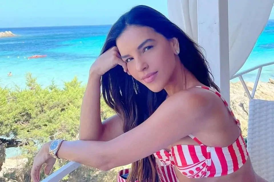 Casa de Mariana Rios é assaltada; atriz relata itens de luxo roubados