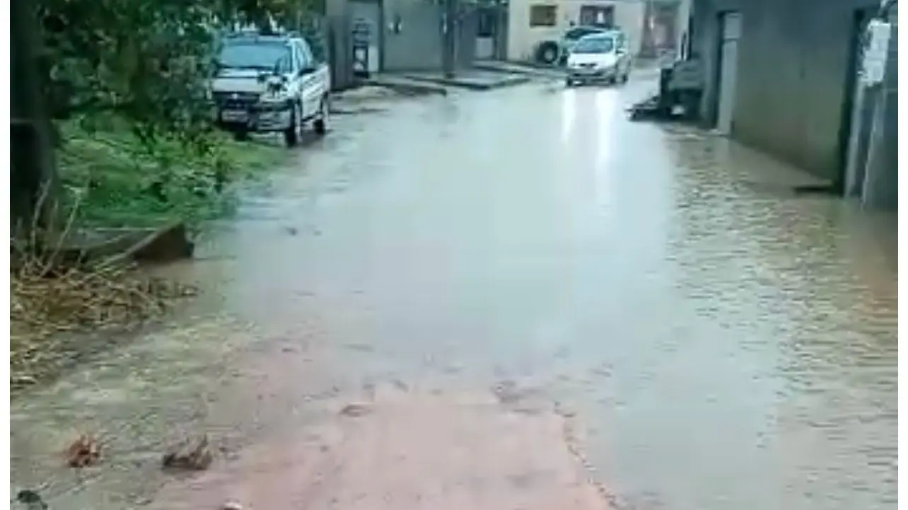 Chuva causa transtornos em diversos pontos de Rio Branco; vídeo
