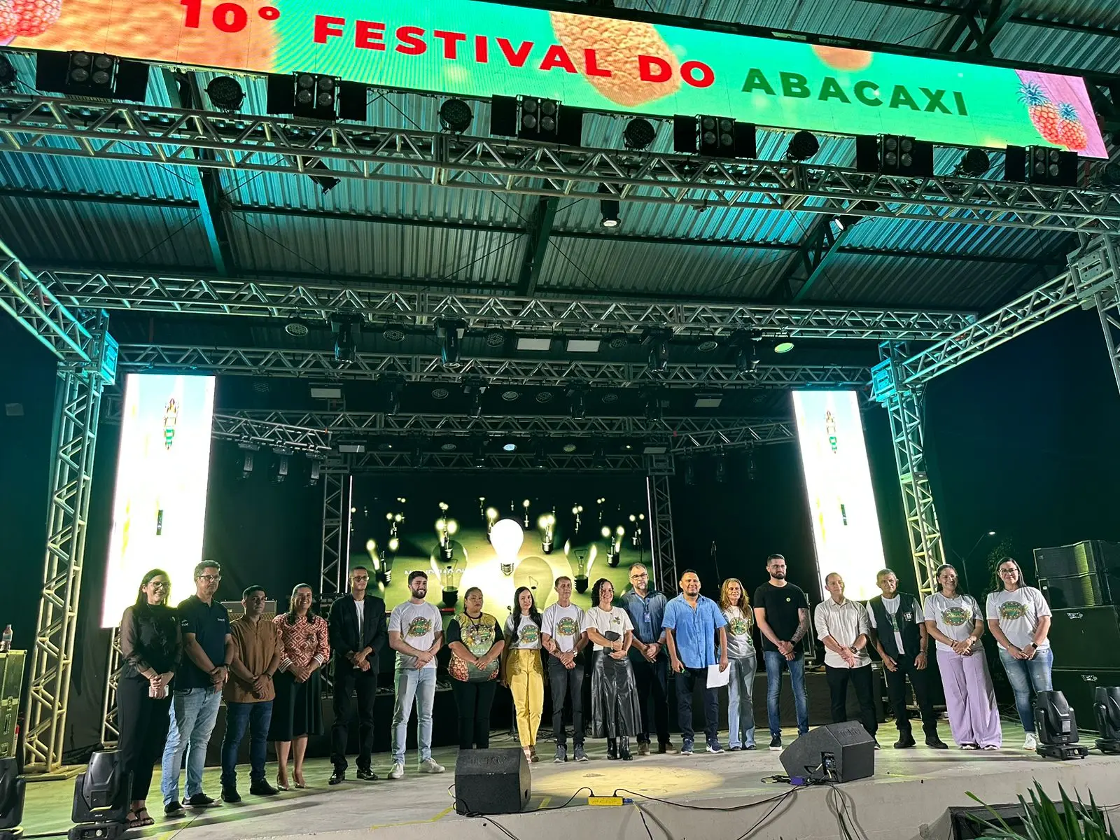 Abertura do Festival Abacaxi é marcada por noite gospel; FOTOS