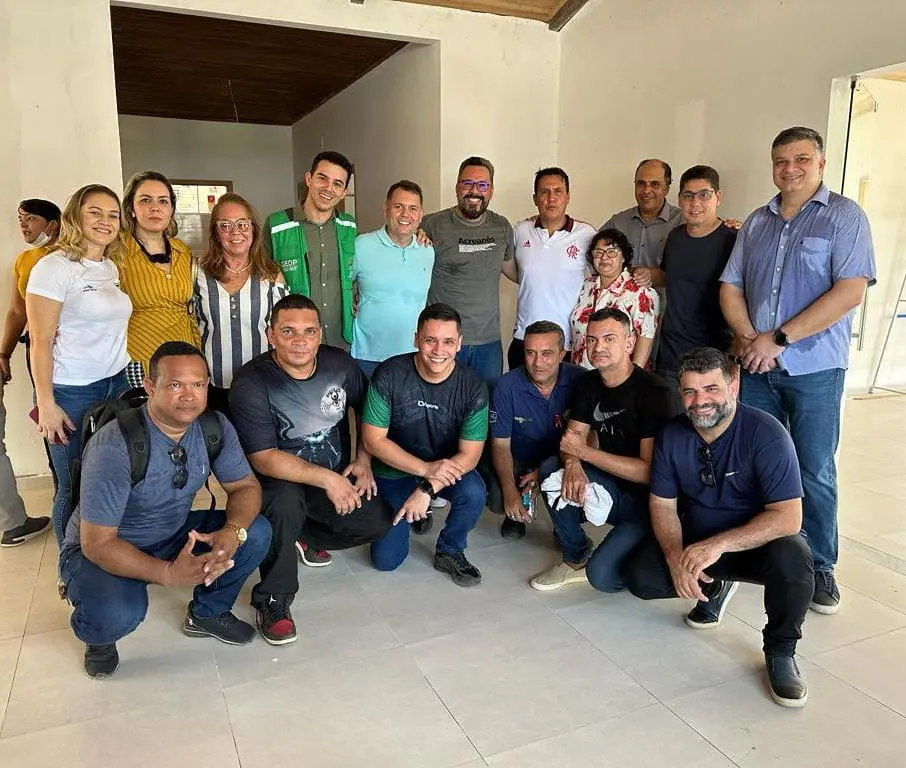 Senador Alan Rick faz vistoria na obra de reconstrução do Centro Esportivo da Estação