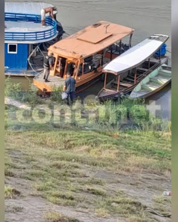 Homem é brutalmente assassinado dentro de barco após cair em emboscada