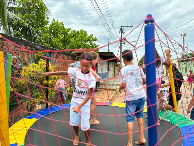 Projeto Amigos do Bem realiza ação de Dia das Crianças com diversão e atendimento em saúde