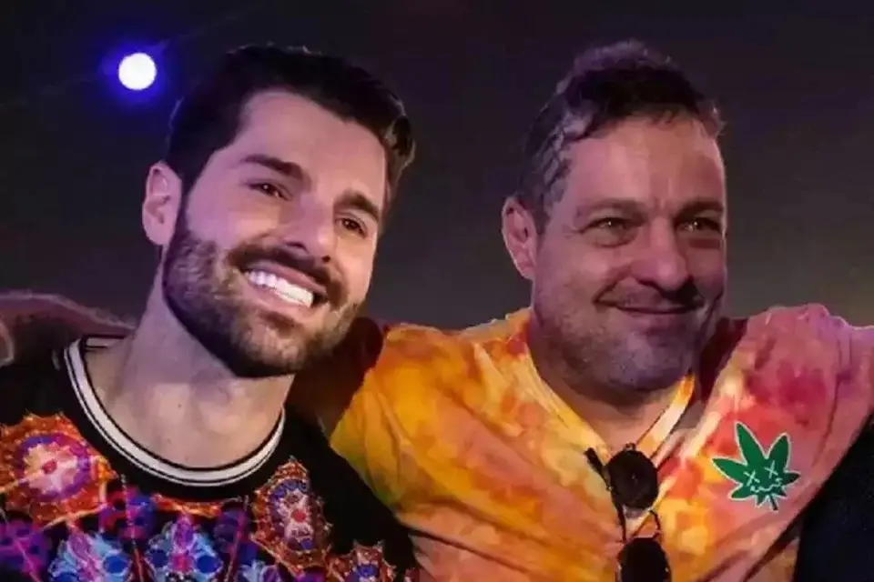 Alok atualiza estado de seu pai, Swarup, que está preso em Israel