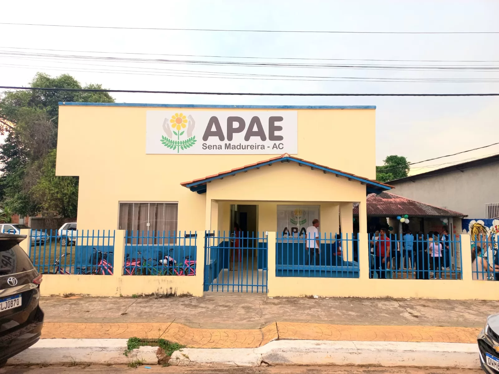 Apae recebe mais de R$ 160 mil arrecadados com shows nacionais na ExpoSena