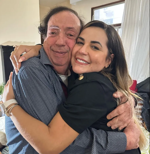 Deolane Bezerra doa R$ 50 mil para ator Marcos Oliveira, o Beiçola de ‘A Grande Família’