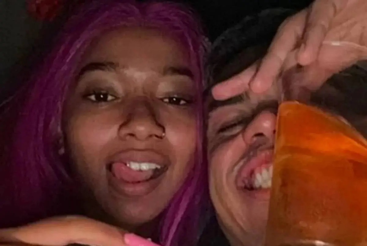 Assumidos? MC Cabelinho surge em foto com novo affair