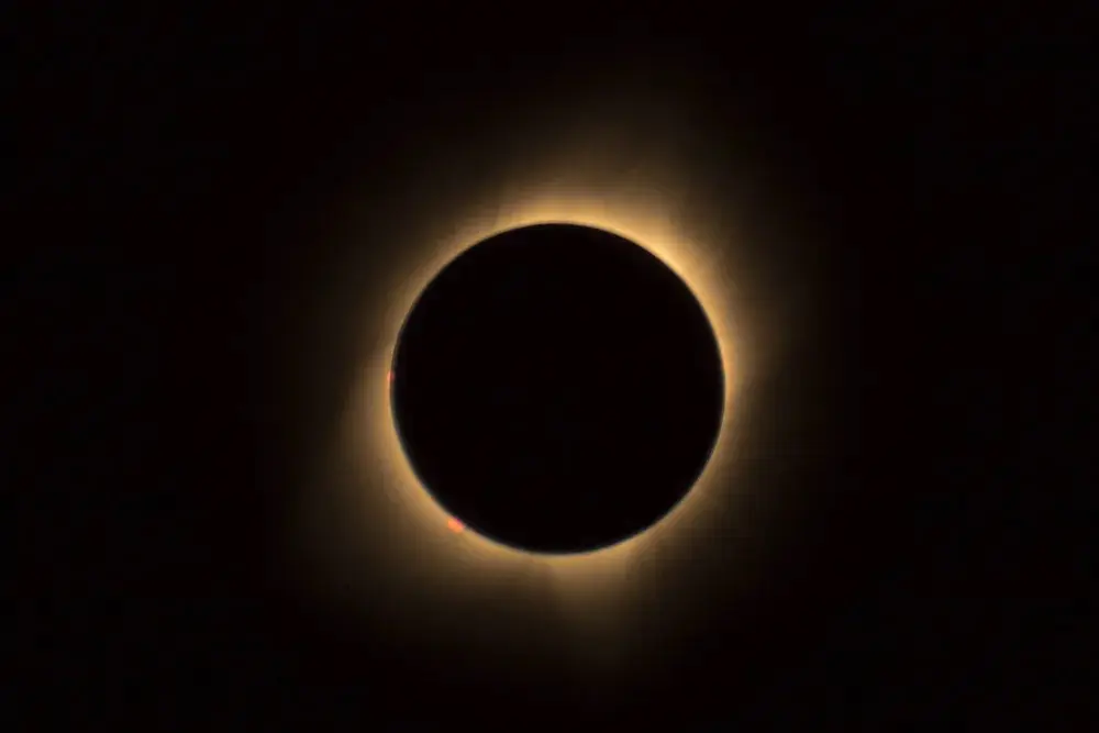 Outubro terá um eclipse solar; veja data, horário e como assistir ao vivo
