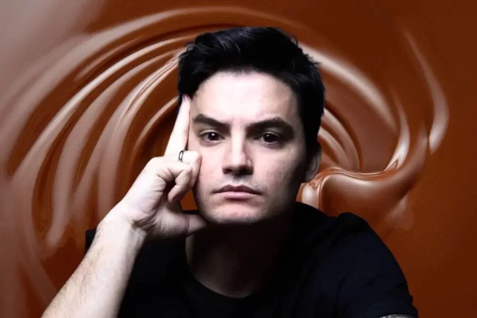 Entenda por que estão boicotando Felipe Neto e marca de chocolate