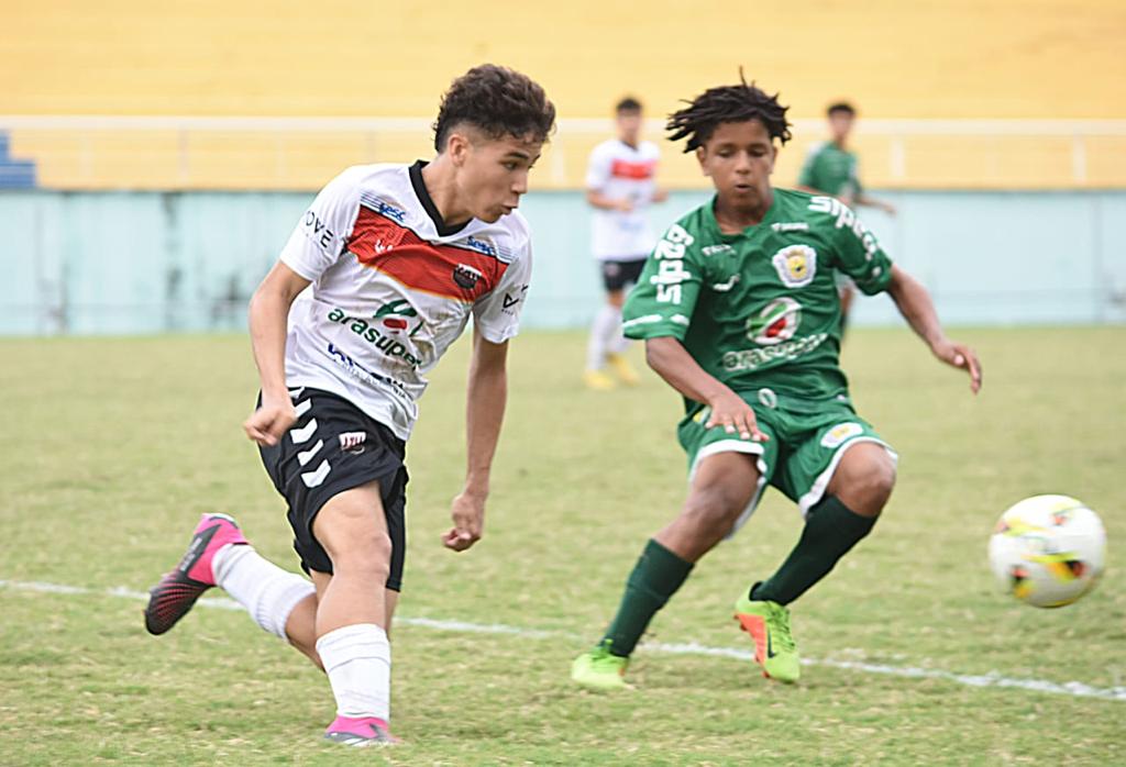 Santa Cruz vence Galvez e conquista classificação no Estadual