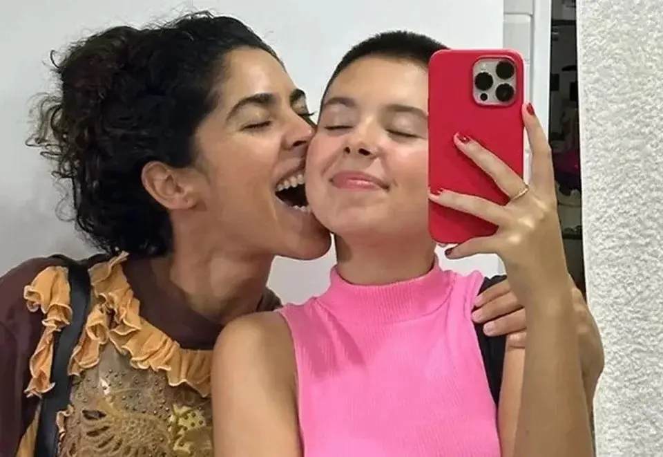 Filha de Bela Gil se assume lésbica aos 15 anos: “Uma grande sapata”