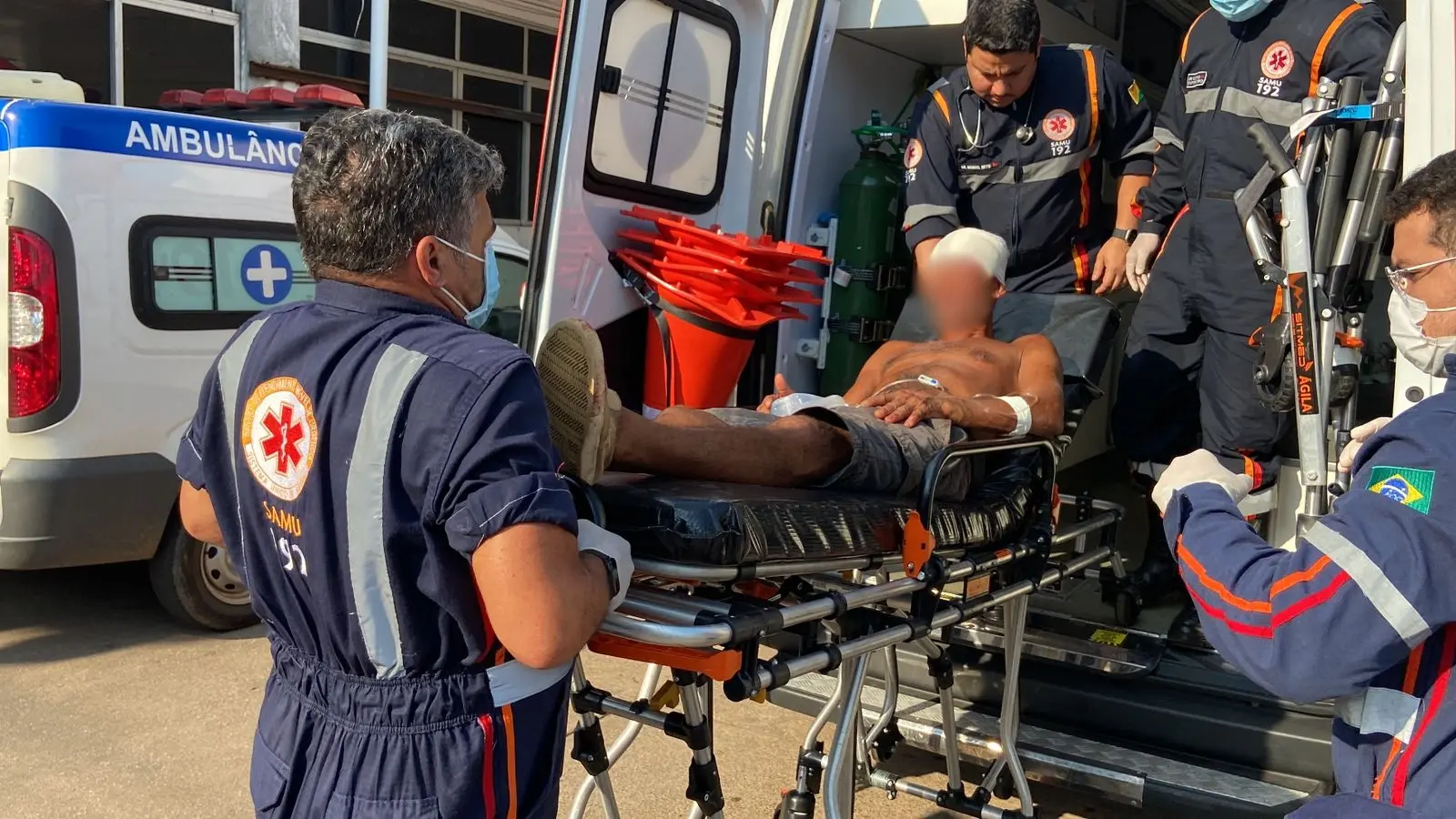 Homem é brutalmente agredido com golpes de ripa e vai parar no Pronto-Socorro