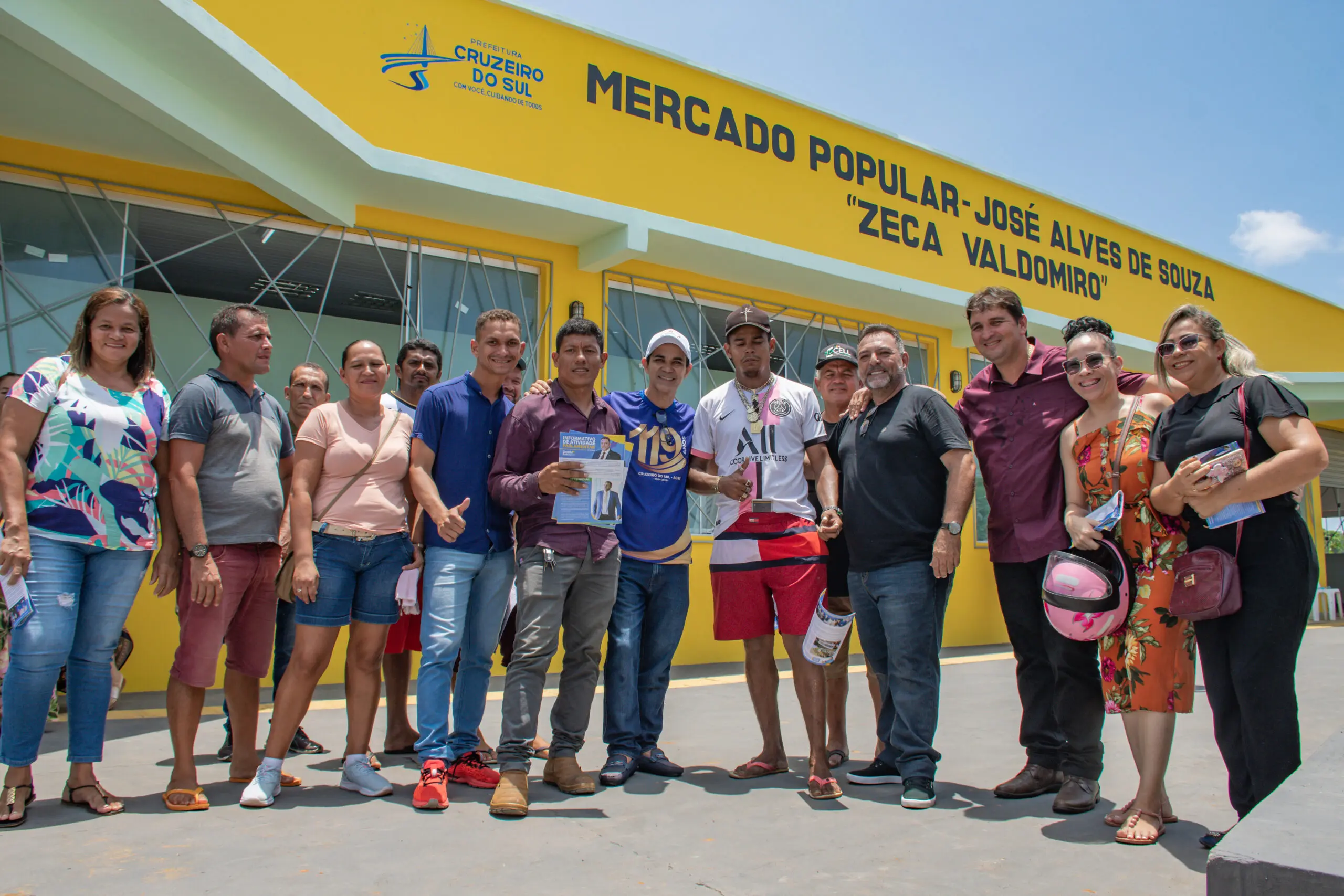 Zequinha inaugura Mercado Popular Zeca Valdomiro em Cruzeiro do Sul