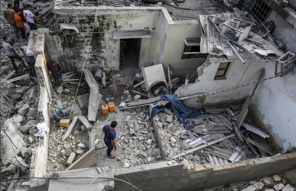 Israel oficializa guerra contra o Hamas: conflito já matou 900 pessoas