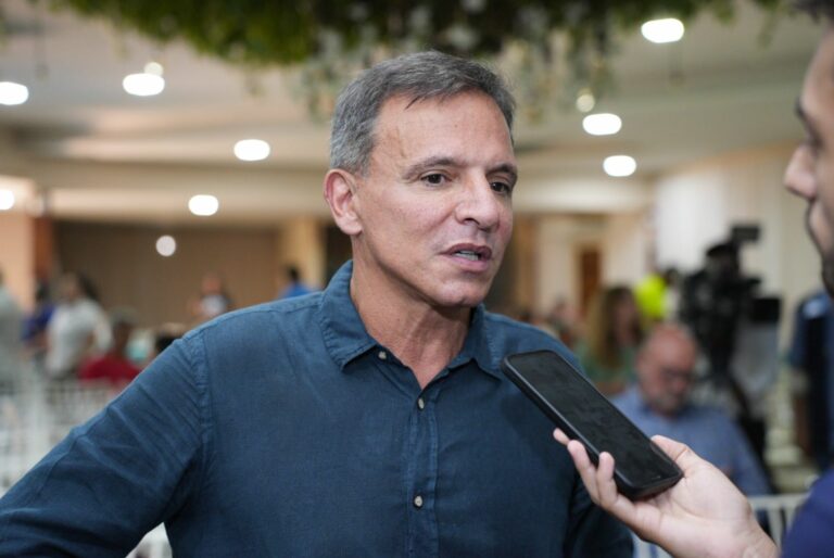 Bittar diz que Justiça condena população à pobreza ao bloquear estrada que liga cidades do Acre