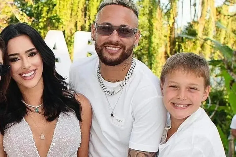 Onde estava Neymar no momento em que Mavie, sua primeira filha, nasceu