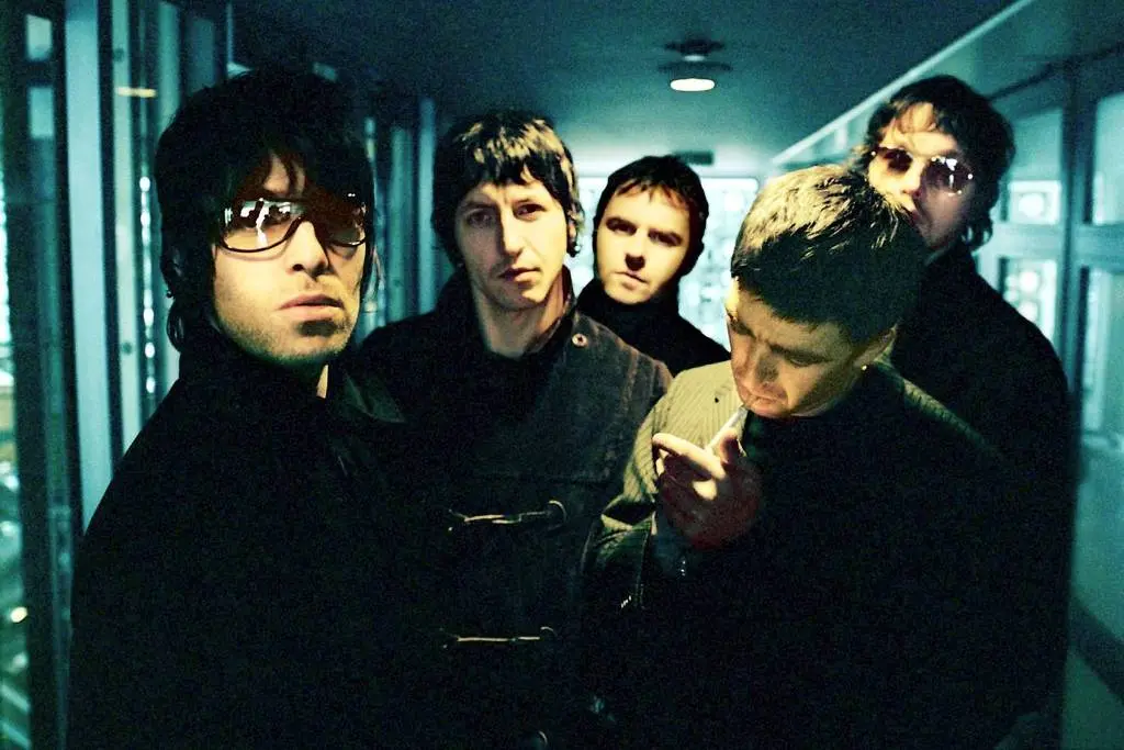 Oasis anuncia turnê mais de dez anos após banda ter chegado ao fim