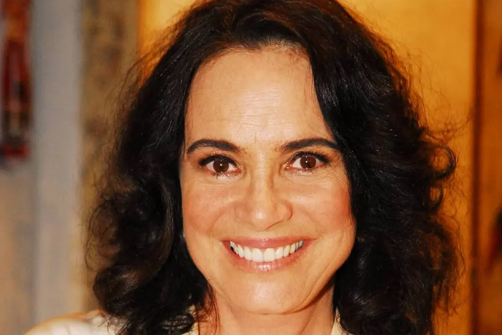 Regina Duarte quer voltar aos holofotes como artista plástica depois de Bolsonaro