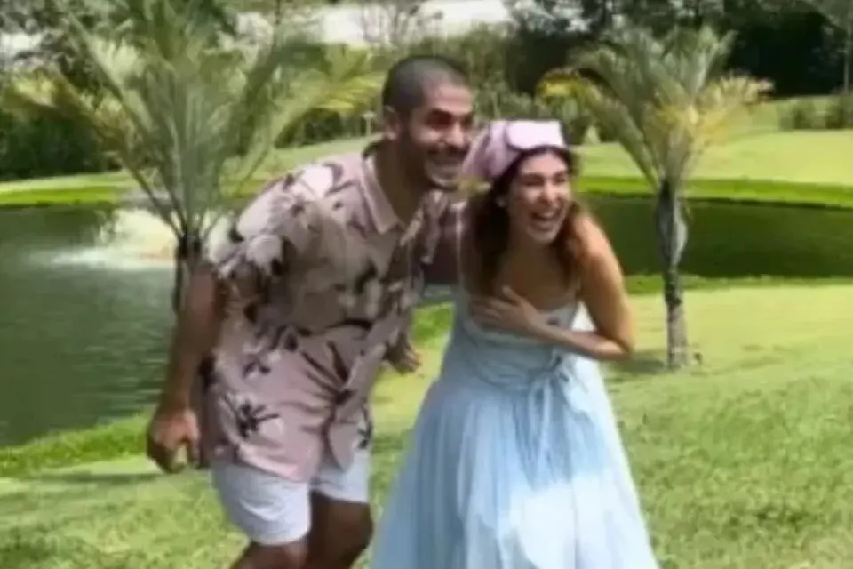 É menino ou menina? Fernanda Paes Leme revela sexo do bebê; Assista!