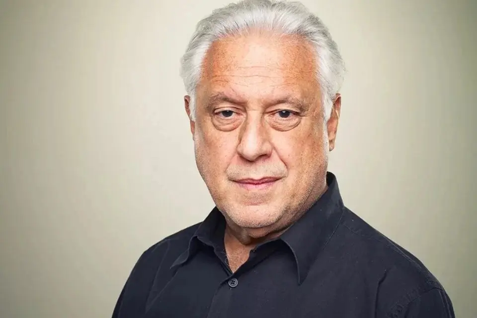 “Quando vai liberar esse cu?”, pergunta Antonio Fagundes em vídeo