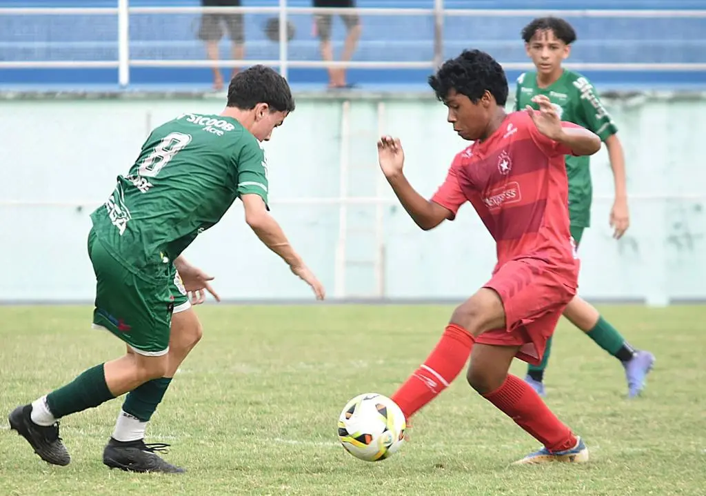 Santa Cruz e Galvez são favoritos nas semifinais do Campeonato Estadual