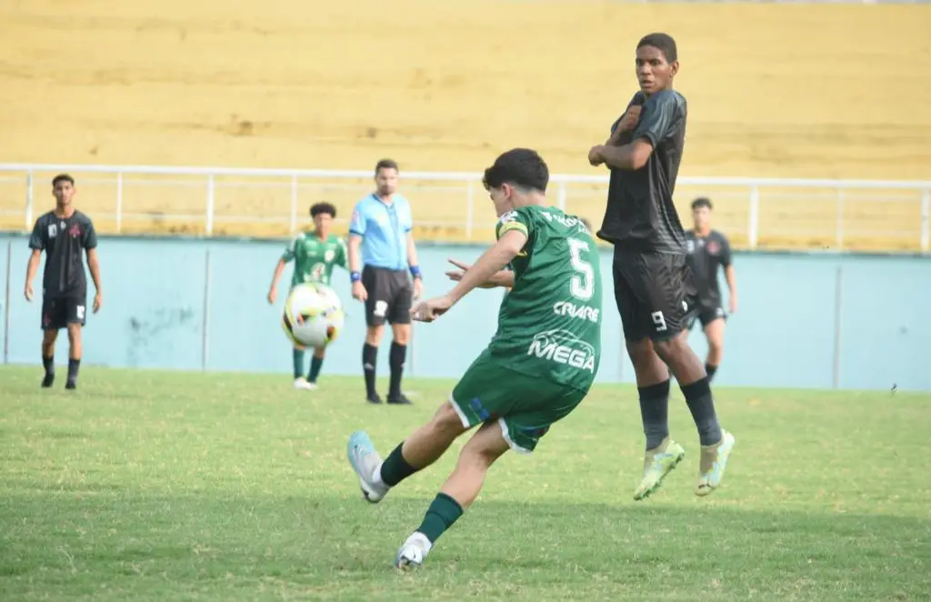 Santa Cruz e Flamengo são finalistas do Campeonato Estadual Sub-15