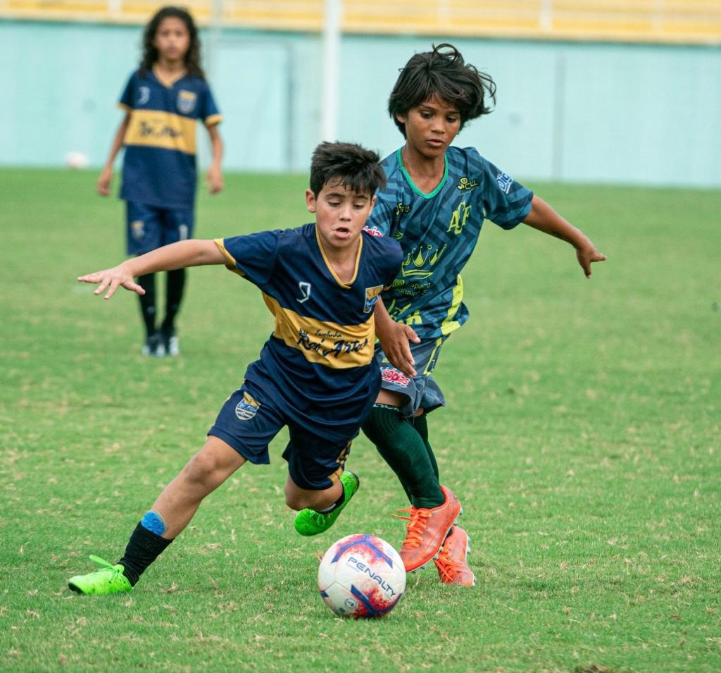 Xavier Maia/Fênix e Chapecoense vencem e conquistam classificações pelo  sub-13 - ContilNet Notícias