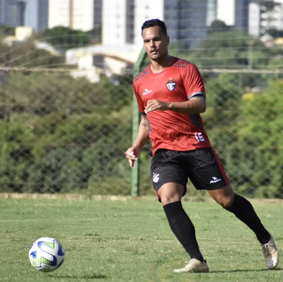 Diretoria do Rio Branco fecha as contratações de Uberaba e Luan