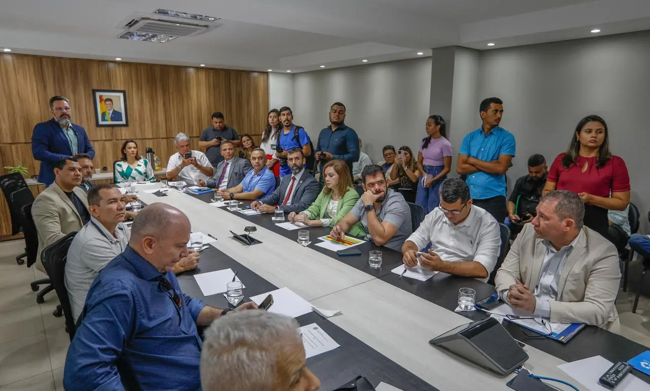 Bancada do Acre discutirá emendas ao orçamento de 2024 com governo, prefeituras e órgãos federais