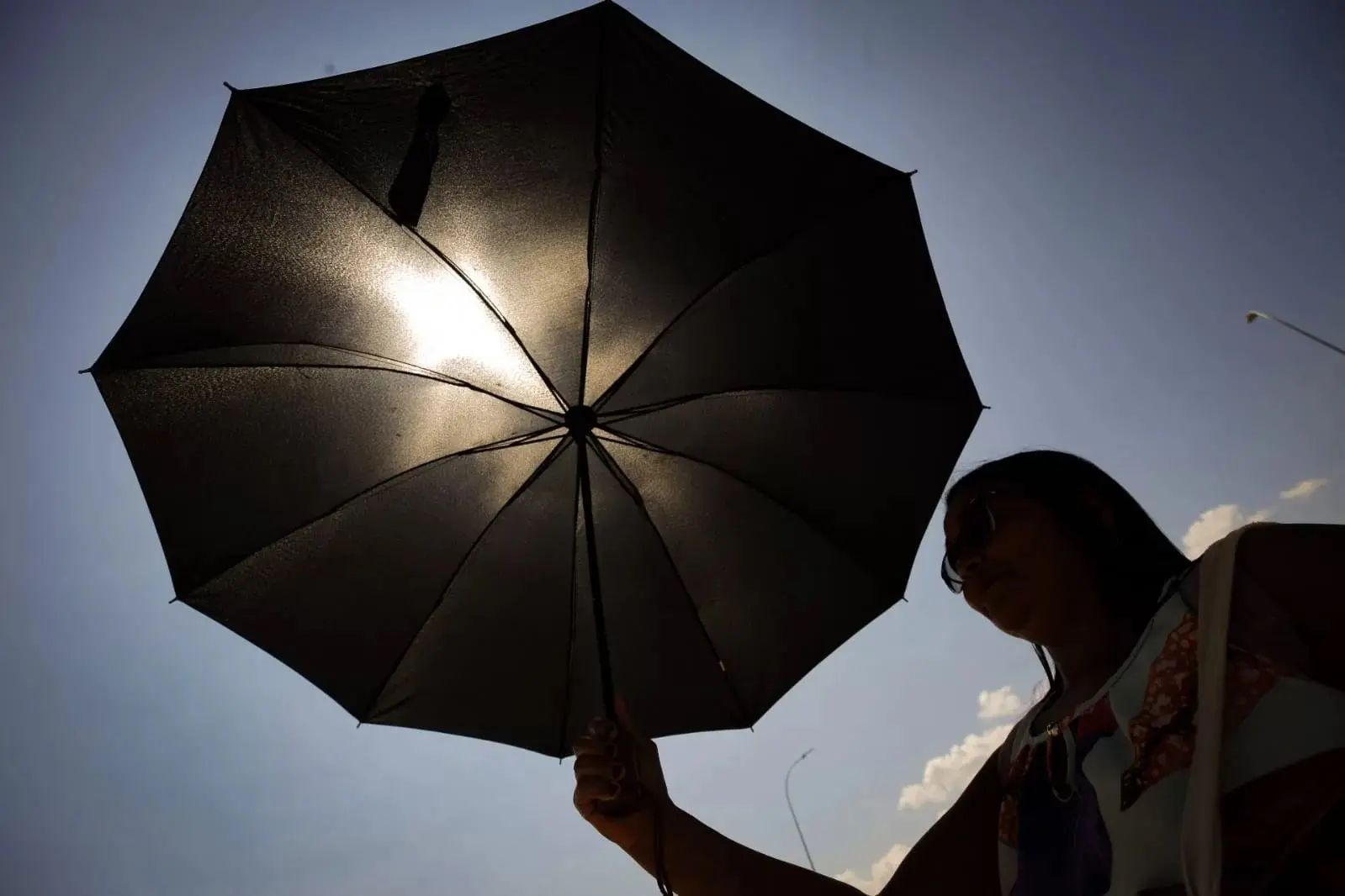 Onda de calor: Inmet emite alerta vermelho de grande perigo até 4ª