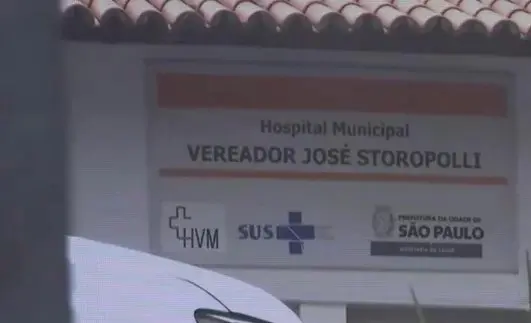 Criança de 2 anos morre após ser esquecida dentro de van