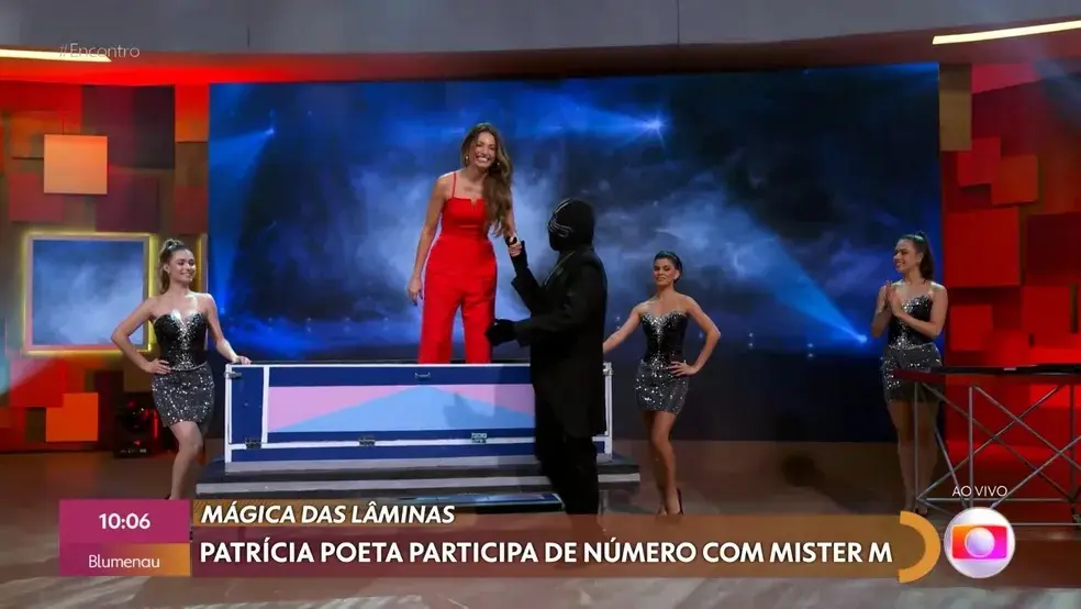 Mister M gera nostalgia ao fazer truque com Patrícia Poeta e, sem máscara, faz relato sobre câncer