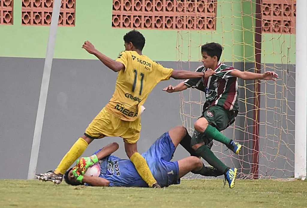 Santa Cruz e Independência vão decidir o Campeonato Estadual