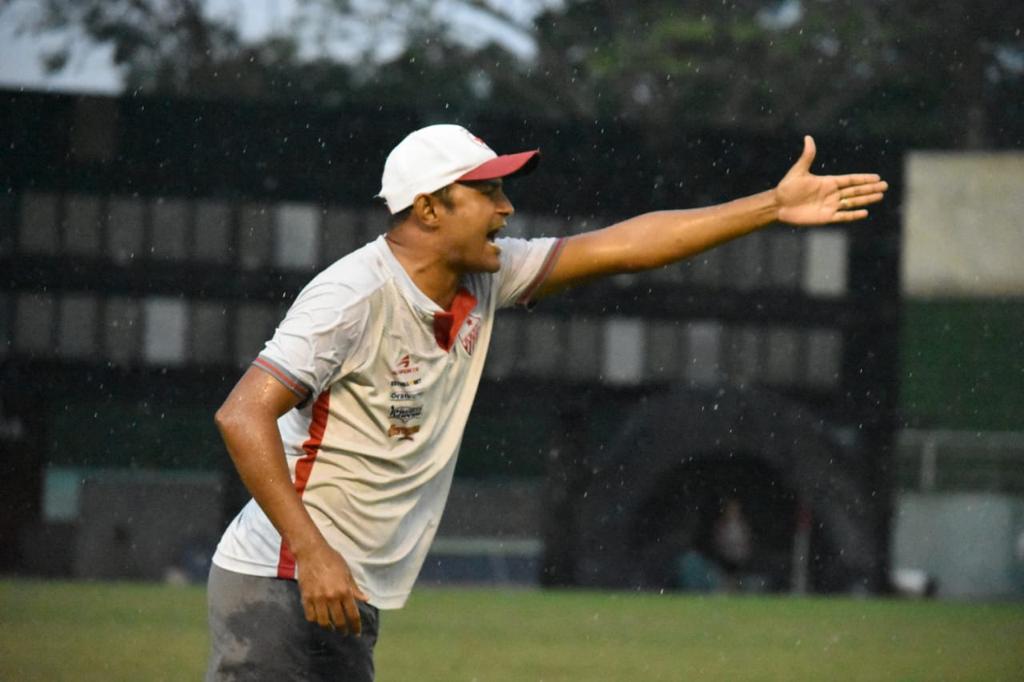 Escolinha do Santa Cruz começa na segunda com Pedro Balu no comando
