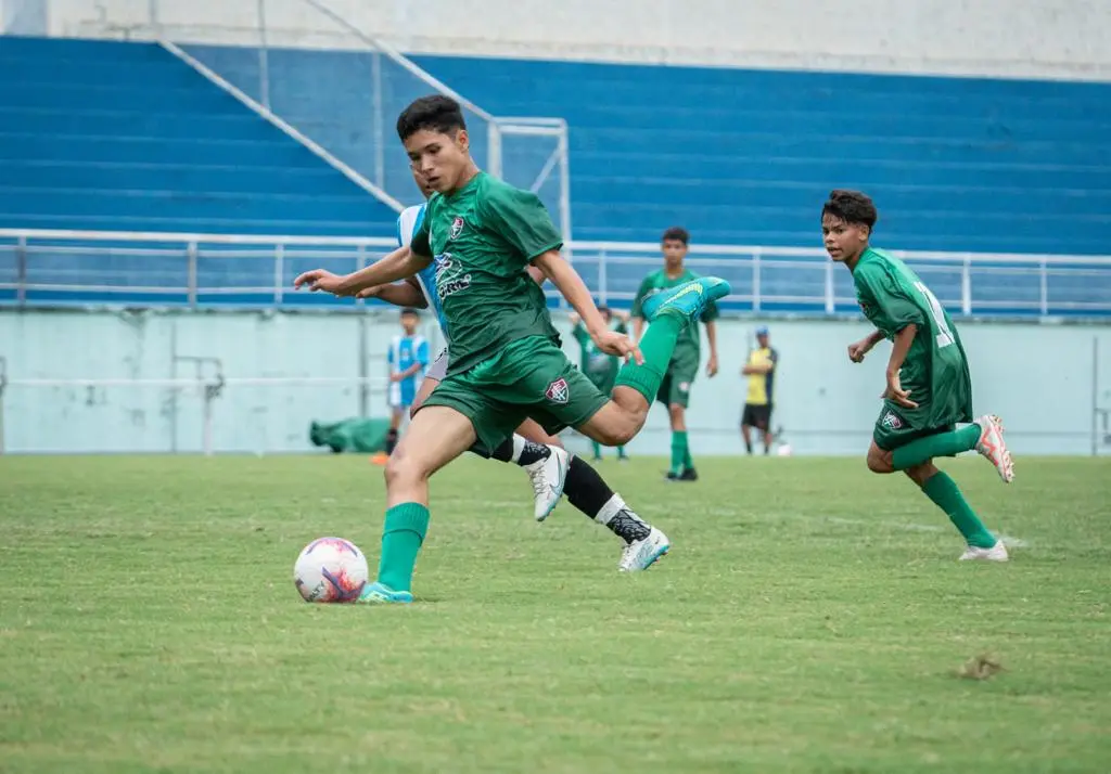 Independência goleia Xapuriense e avança no Campeonato Estadual