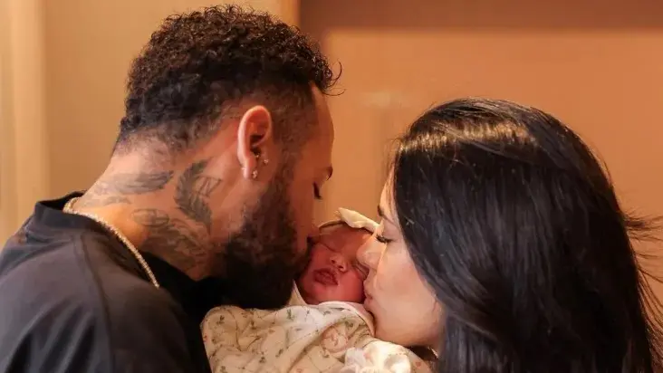 Assaltantes roubaram joias da filha de Neymar, e prejuízo é estimado em R$ 500 mil, diz delegada