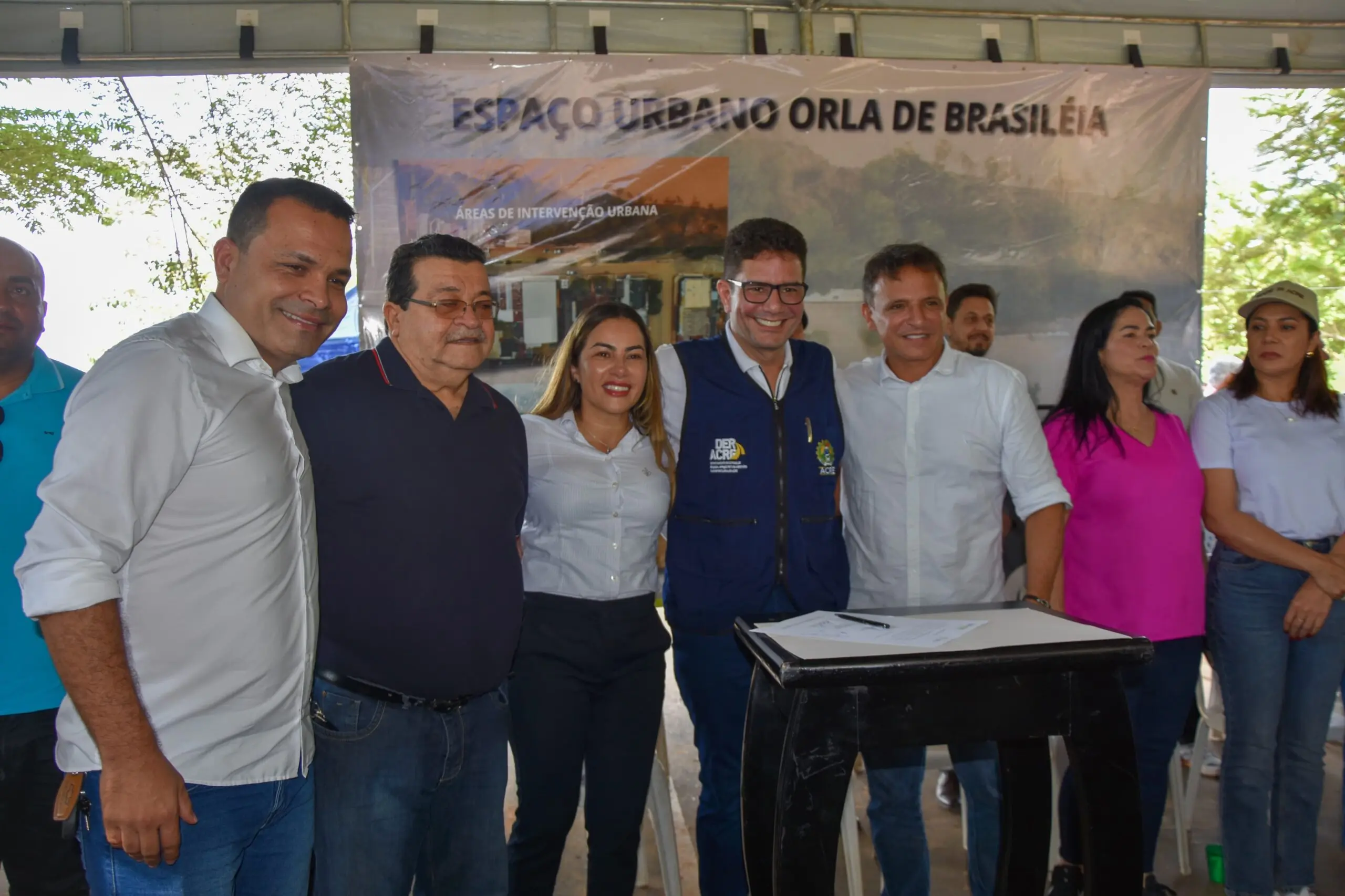 Fernanda Hassem, Gladson e Bittar assinam Ordem de Serviço da Orla em Brasiléia
