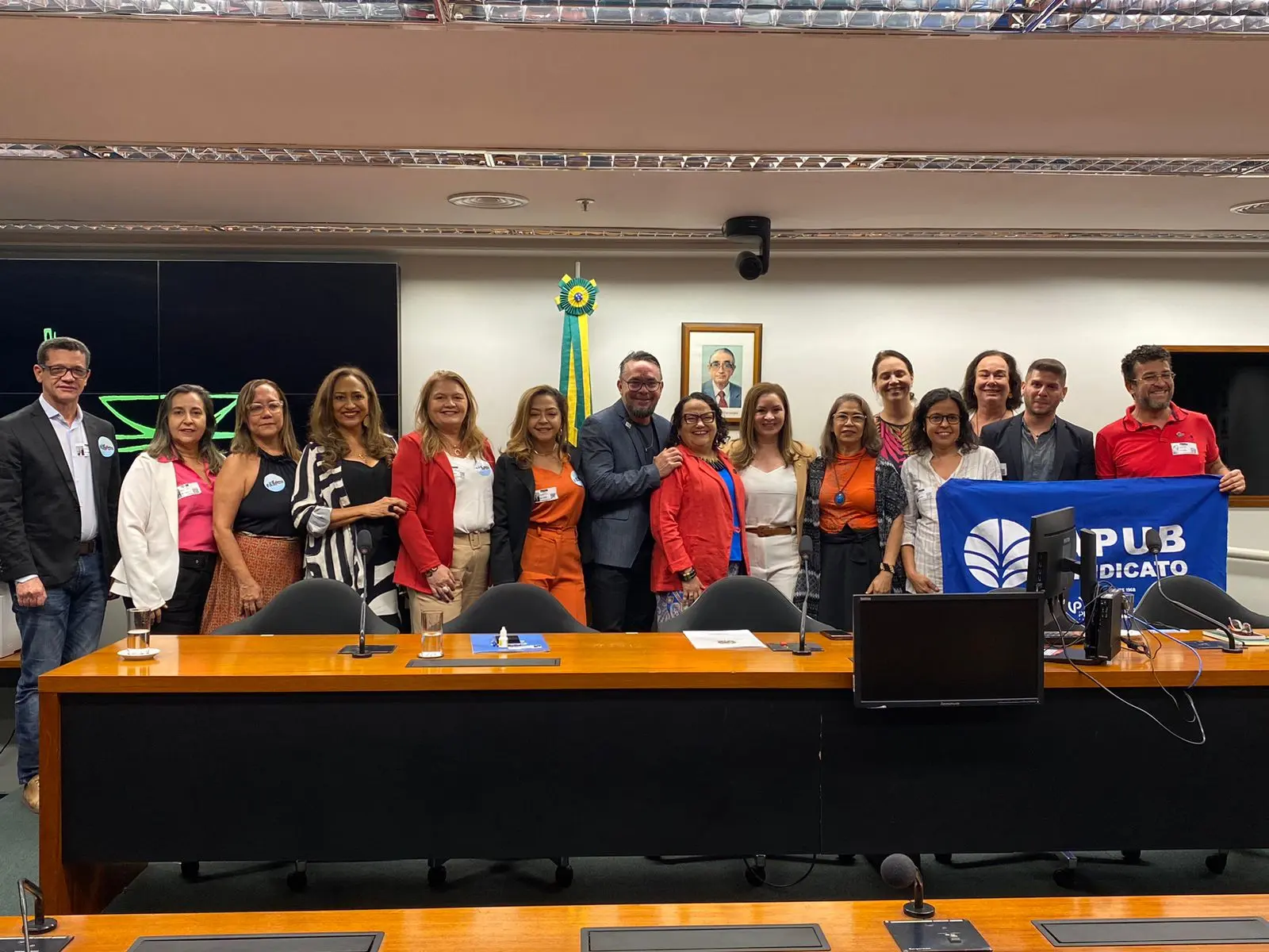Audiência pública: Socorro Neri debate sobre formação dos professores da educação básica