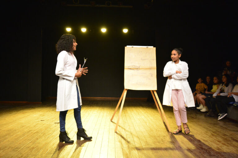 Sesc oferece curso de teatro nas férias; veja como se inscrever