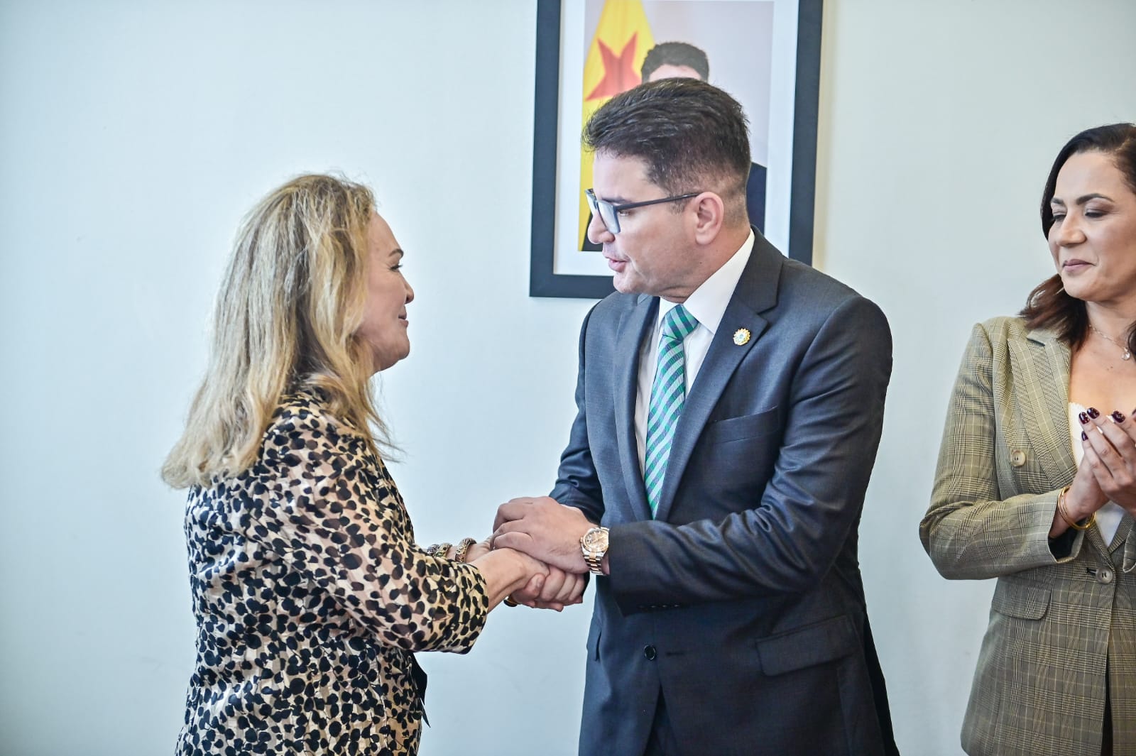 Gladson promove almoço de confraternização no Palácio e reúne diversos poderes e instituições