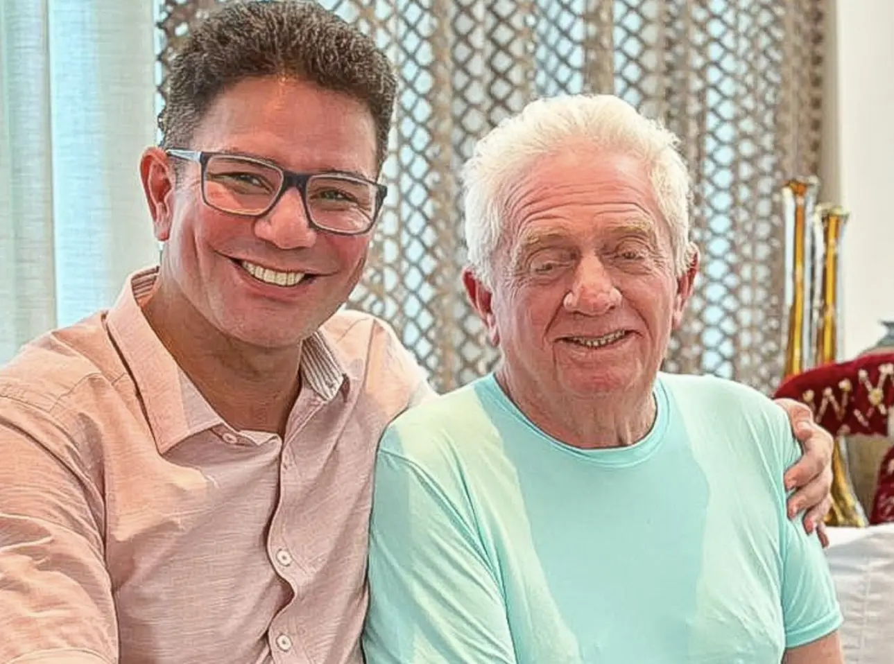 Após decisão da justiça, Gladson festeja o Natal em família e faz declaração para o pai