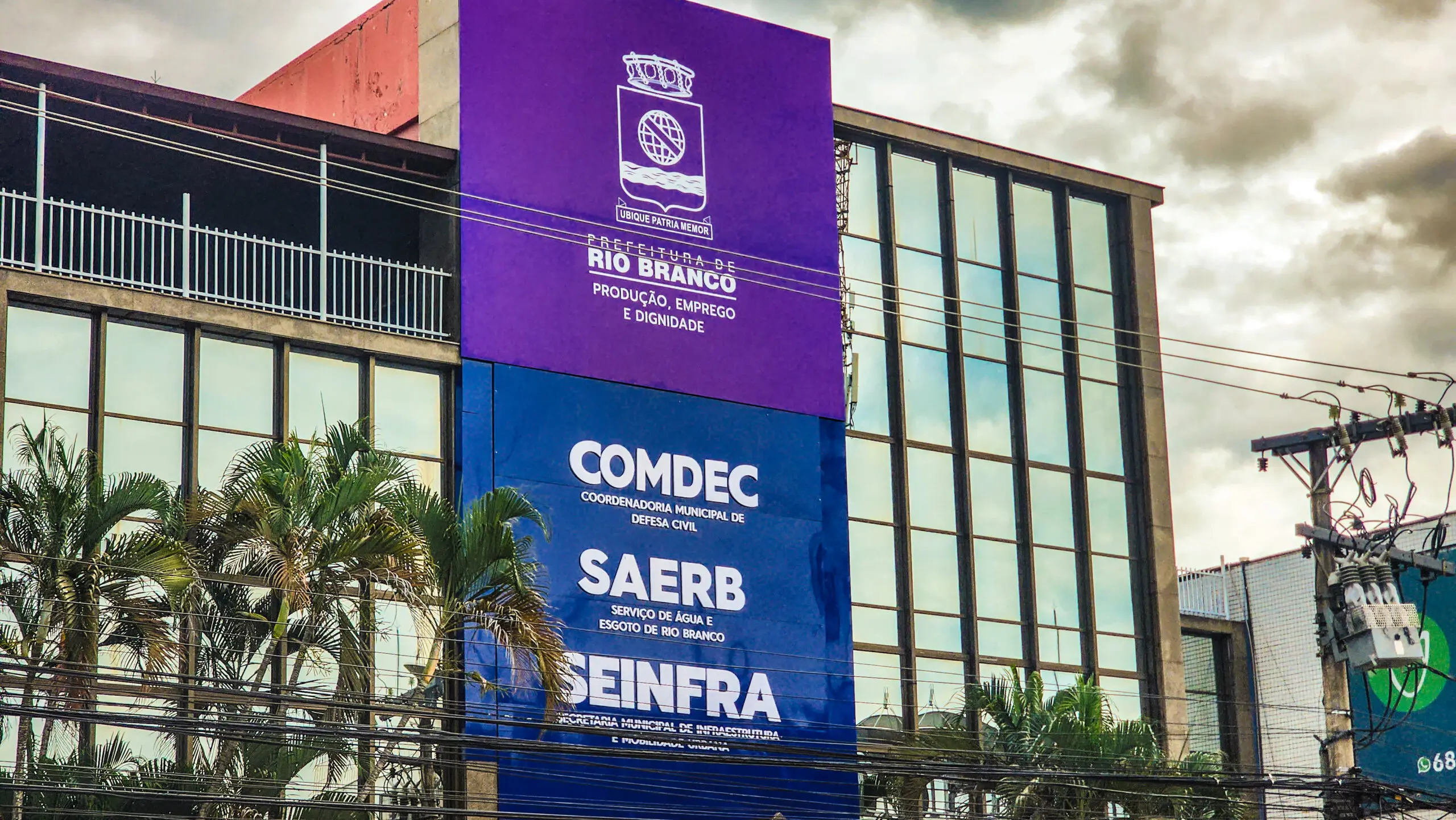 Prefeitura abre processo seletivo com mais de 20 vagas para diversas áreas; veja como se inscrever
