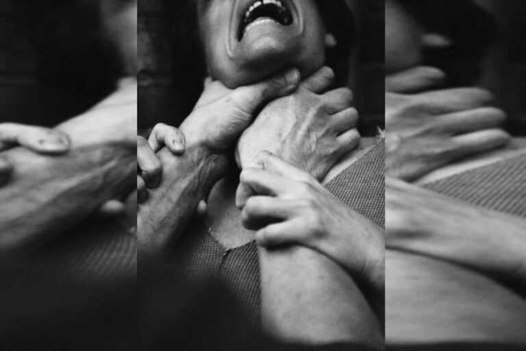 Homem é preso acusado de tentar sufocar a própria mãe